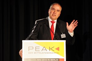 Ralf Barkey, Vorstandsvorsitzender vom Rheinisch-Westfälischen Genossenschaftsverband e.V.  auf dem Mittelstandsgipfel PEAK