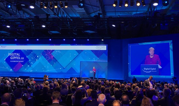 Die Bundeskanzlerin auf dem Digital Gipfel 2019 in Dortmund.