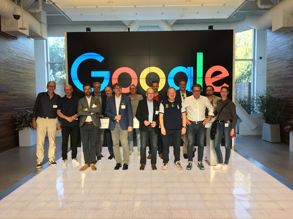 Präsident des MITTELSTANDSVERBUNDES Günter Althaus und Hauptgeschäftsführer Dr. Ludwig Veltmann sowie Mitglieder des MITTELSTANDSVERBUNDES bei Google