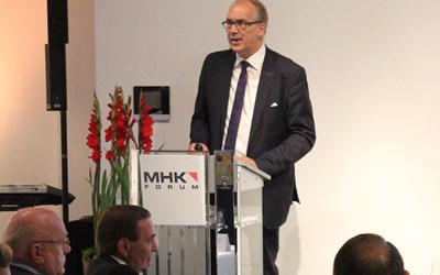 Gastredner Dr. Ludwig Veltmann, Hauptgeschäftsführer des MITTELSTANDSVERBUNDES auf dem Branchenabend der MHK Group 