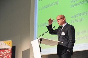 Der Präsident des MITTELSTANDSVERBUNDES, Günter Althaus, zu seiner Eröffnungsrede auf dem Mittelstandsgipfel PEAK am 10. Mai 2017 in Berlin.
