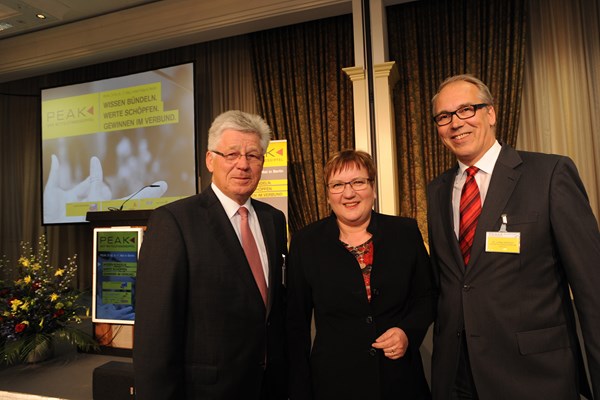 v.l.: Wilfried Hollmann, Iris Gleicke (SPD) und Dr. Ludwig Veltmann