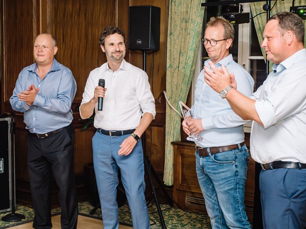 Tsurumi Europe erhielt den EVB BauPunkt Lieferanten Award 2019: von links Manfred Trumpp, Birger Schmidt, Michael Sikorra und Steffen Eberle.
