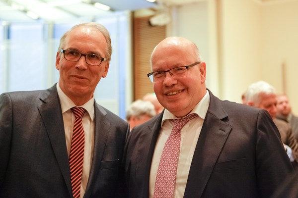Bundeswirtschaftsminister Peter Altmaier mit MITTELSTANDSVERBUND-Hauptgeschäftsführer Dr. Ludwig Veltmann.