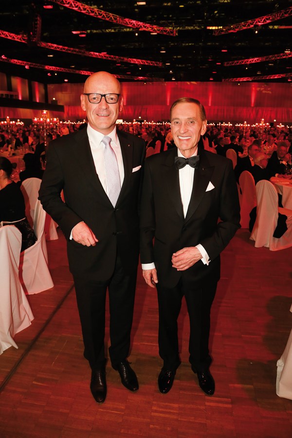 MITTELSTANDSVERBUND-Präsident Günter Althaus und Hans Strothoff, Vorsitzender des Vorstands der MHK Group